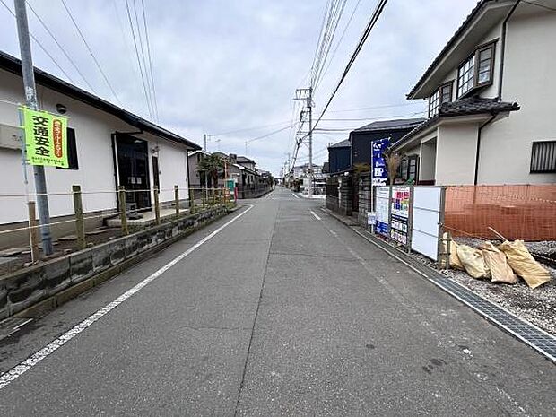 【　前面道路　】東側約6ｍ公道