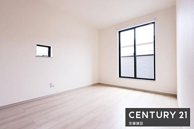 【 子供部屋 / 6.25帖 】お好きな家具を自由にレイアウトできる広さの和室お子様にもちょうどいいサイズのお部屋です!