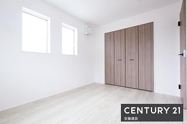 【 子供部屋 / 6帖 】お好きな家具を自由にレイアウトできる広さの洋室お子様にもちょうどいいサイズのお部屋です!