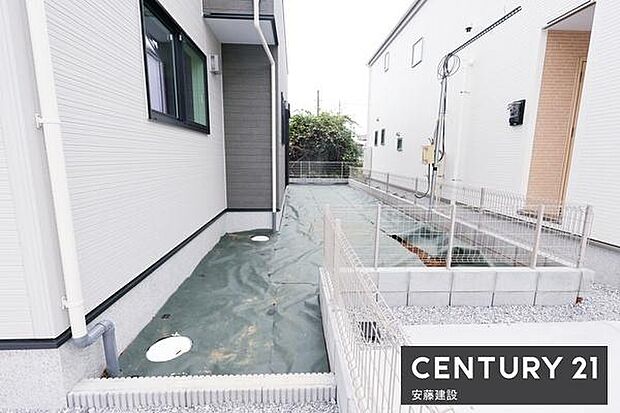 【 庭 / Garden 】ちょっとしたお庭スペース完備