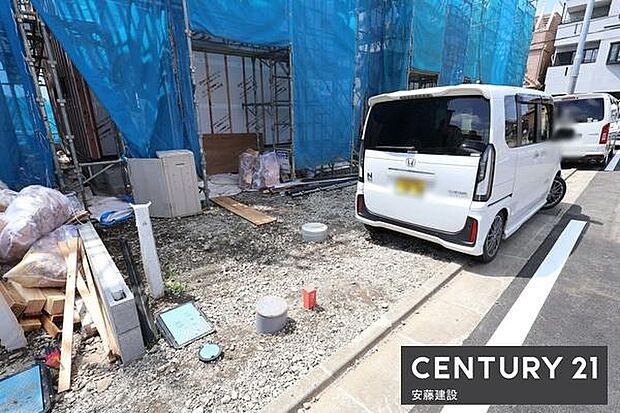 【　駐車場　/　parking　】並列2台可能な駐車スペース