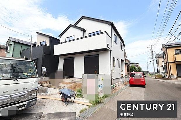 開放的な南東角地