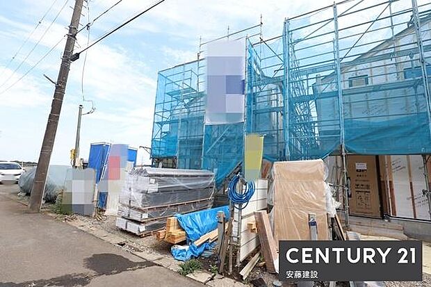 全部屋南東向きのあたたかな邸宅西武新宿線「入曽」駅徒歩約15分!駅前にはスーパーや飲食店が揃った便利な立地