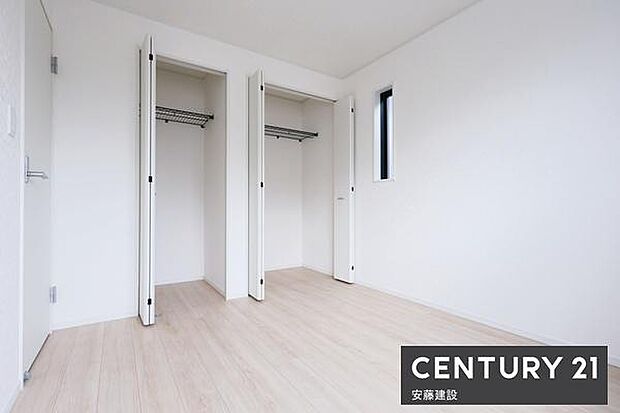 【 子供部屋 / 5.2帖 】お好きな家具を自由にレイアウトできる広さの洋室お子様にもちょうどいいサイズのお部屋です!
