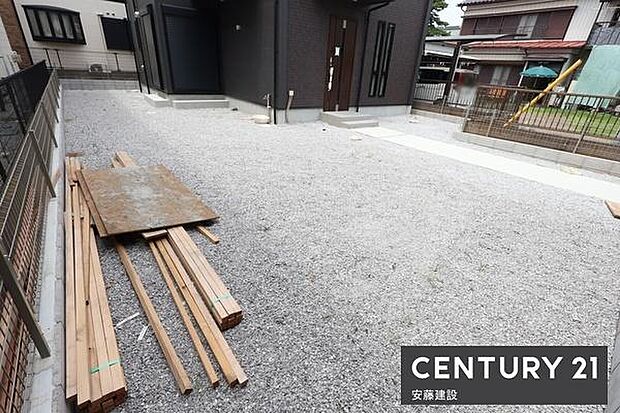 【 庭 / Garden 】物置やお庭としても活用できるスペース