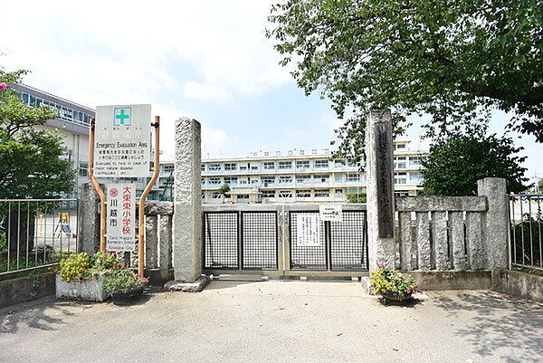 川越市立大東東小学校まで269m