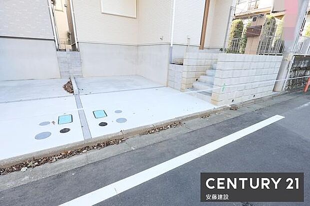 【　駐車場　/　parking　】駐車1台可能なスペース