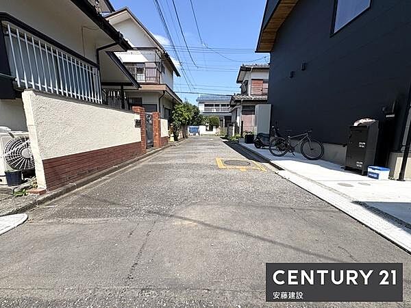 【　前面道路　】北東側約4ｍ私道