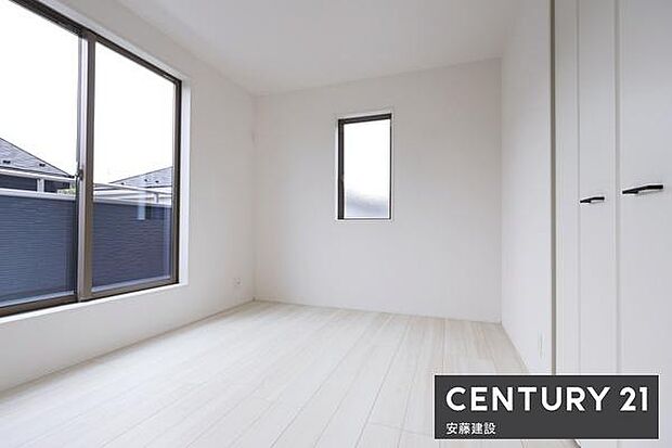 【 子供部屋 / 5.5帖 】お好きな家具を自由にレイアウトできる広さの和室お子様にもちょうどいいサイズのお部屋です!