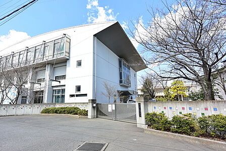 狭山市立西中学校まで2139m