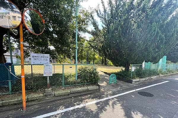 二丁目白砂公園まで1444m