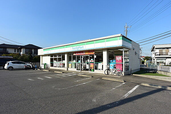 ファミリーマート狭山柏原南店まで562m
