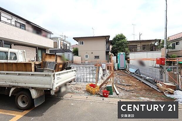小・中学校、スーパーまで徒歩15分以内の便利な住環境