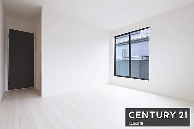 【　寝室+WIC　/　7.75帖　】二面採光で明るく開放的なお部屋お好みの家具を置いてこだわりの空間を楽しめますね！