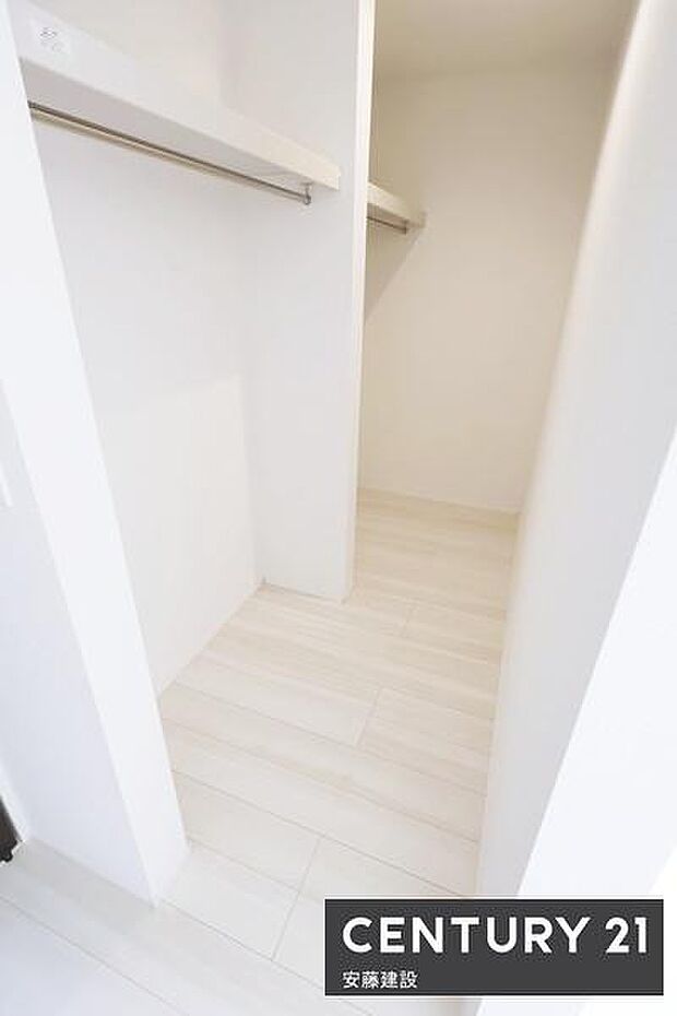 【　WIC　】毎日の洋服選びも楽しめるWIC完備！しっかり収納可能で居住空間を広々と活用できます