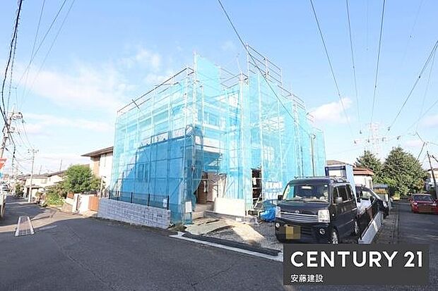 小学校、スーパーまで徒歩5分圏内の便利な住環境