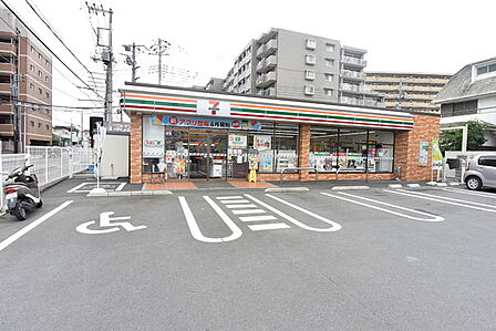セブンイレブン入間豊岡東店まで270m