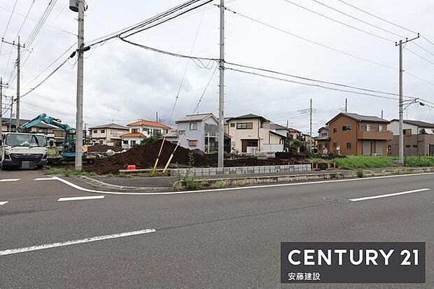 【　前面道路　】西側約6ｍ公道・南側約12ｍ公道