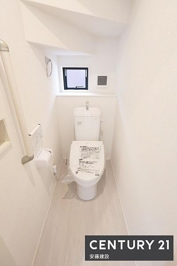 【　トイレ　/　toilet　】明るく清潔的なウォッシュレット付きトイレ