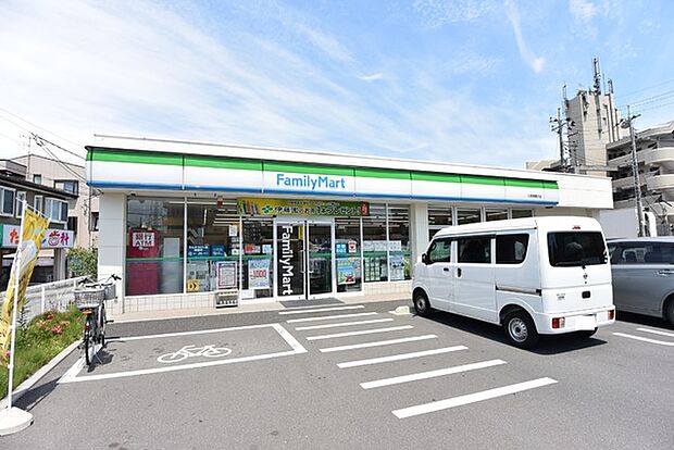 ファミリーマート入間東藤沢店まで370m