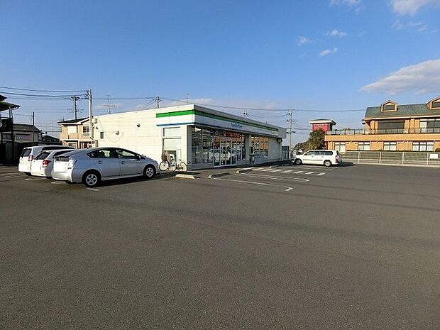 ファミリーマート土浦摩利山新田店まで1424m