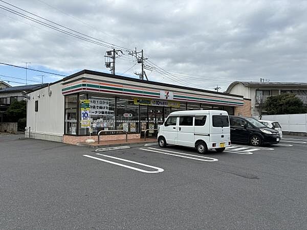 セブンイレブン阿見上本郷店まで453m