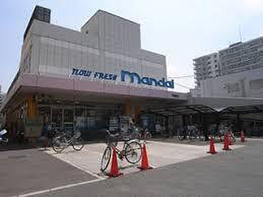 万代下新庄店まで300m