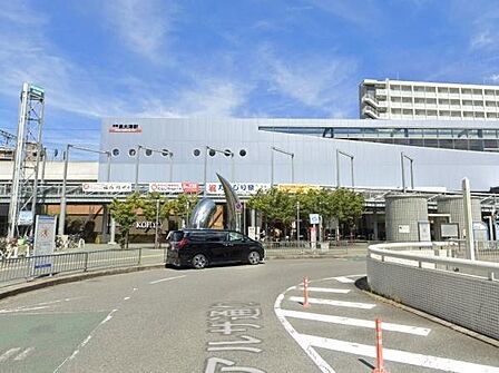 泉大津駅(南海本線)まで1100m