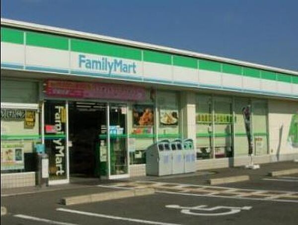 ファミリーマート泉南男里店まで827m
