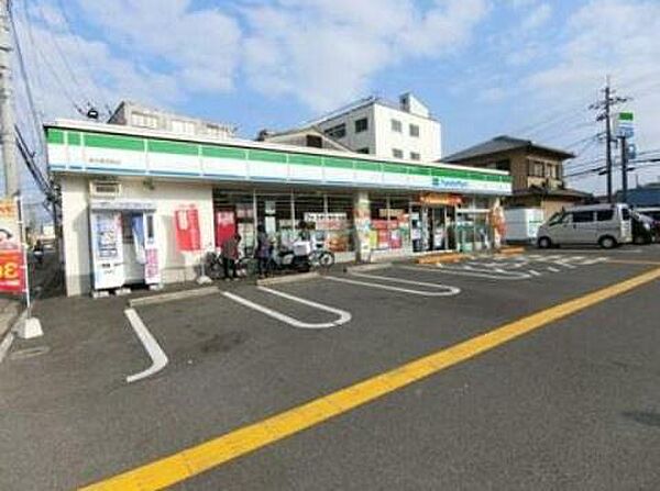 ファミリーマート堺大野芝町店まで600m