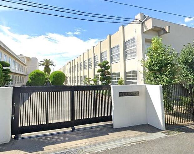 忠岡町立忠岡中学校まで550m