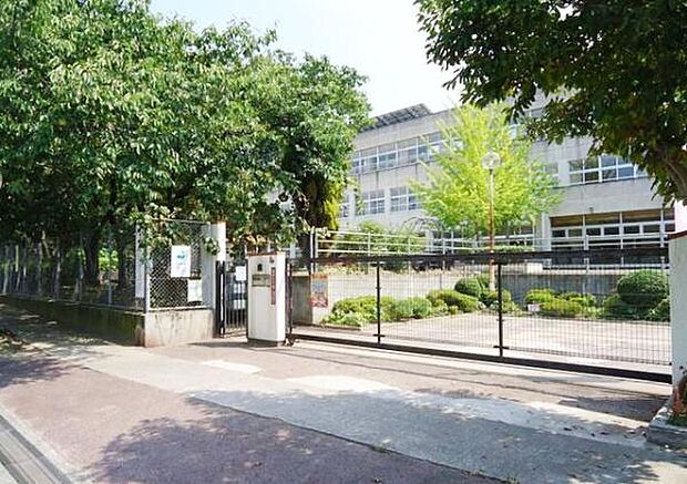 岸和田市立太田小学校まで700m