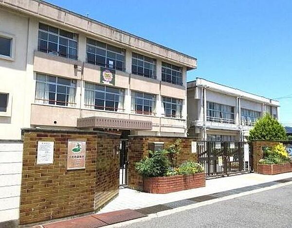 岸和田市立城内小学校まで700m