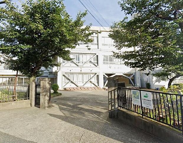 岸和田市立春木中学校まで943m