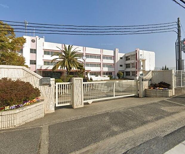 泉佐野市立長南中学校まで1800m