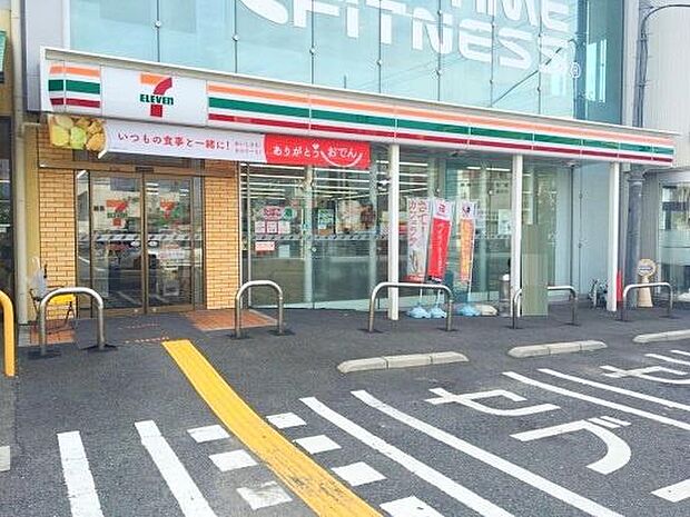 セブンイレブン貝塚二色浜南店まで704m