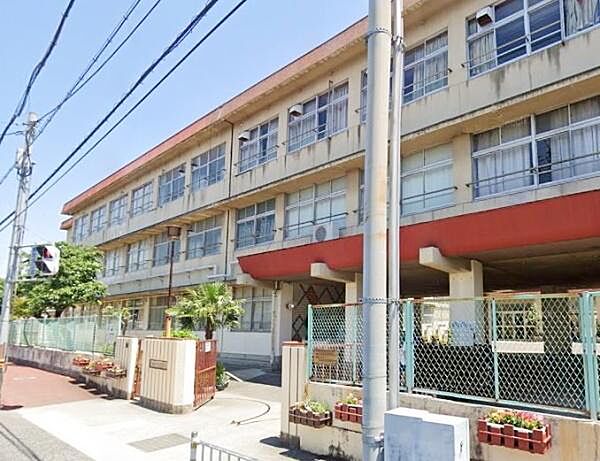 岸和田市立光陽中学校まで1600m