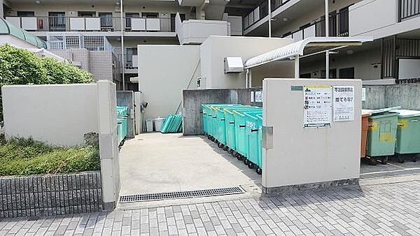 ゴミ捨て場
