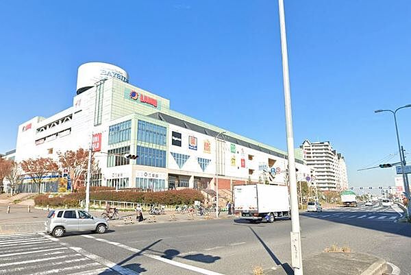 岸和田カンカンベイサイドモールまで571m
