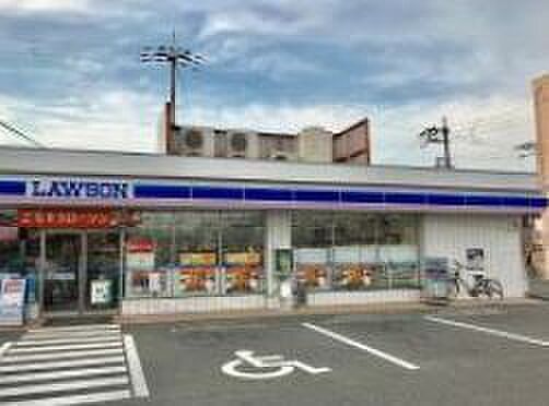 ローソン岸和田岡山町店まで364m