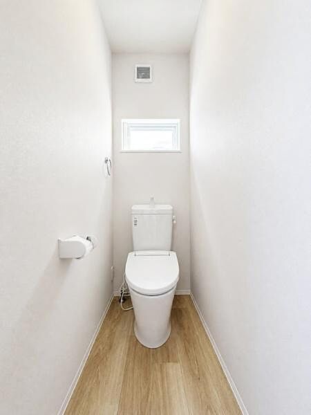 トイレを拡大表示