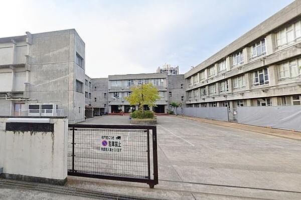 岸和田市立八木北小学校まで434m