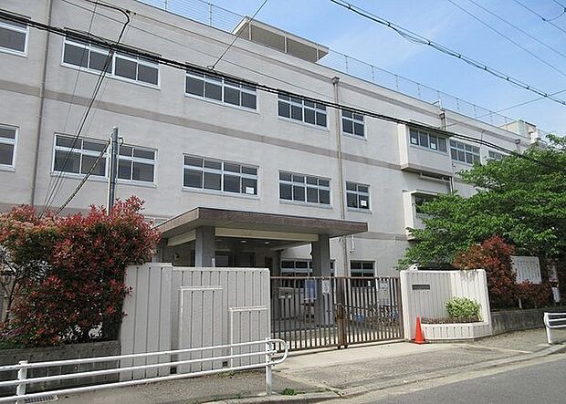 高石市立清高小学校まで650m