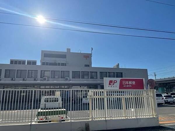 泉北郵便局まで1100m