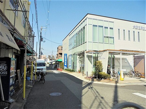 大阪信用金庫石津支店まで1500m