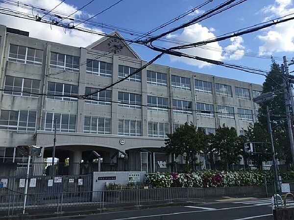 堺市立上野芝小学校まで420m