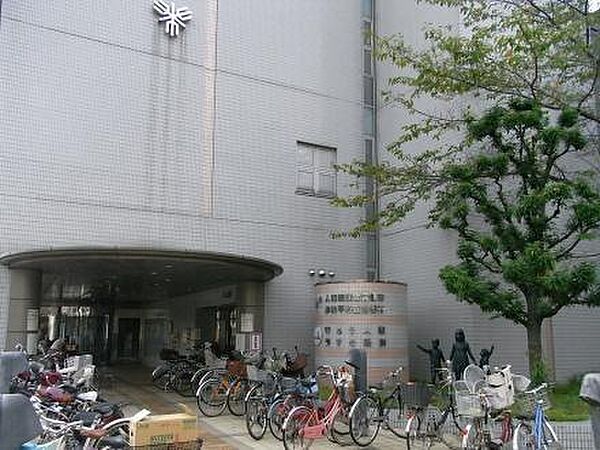 堺市立西図書館まで250m