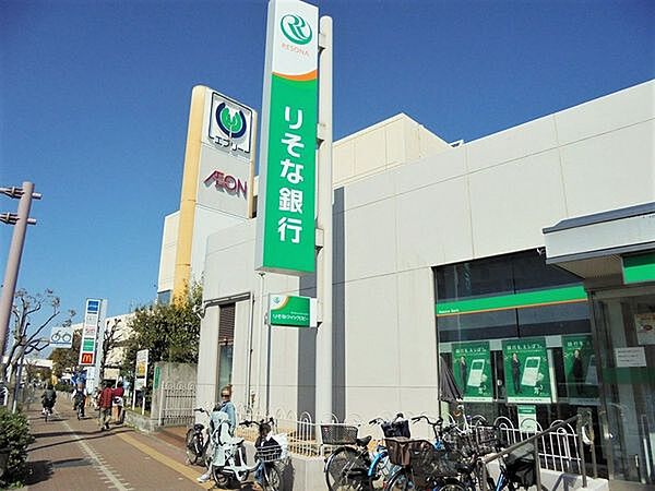 りそな銀行新金岡支店まで750m
