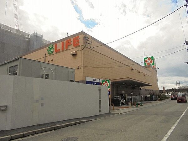 ライフ堺駅前店まで400m
