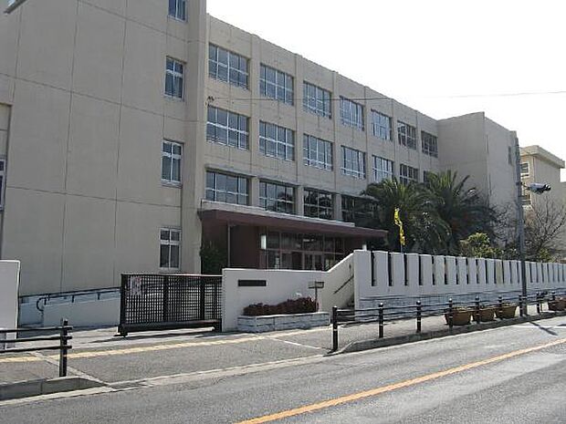 堺市立長尾中学校まで350m